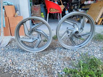 cerchi BMW  r1200 GS k25 19''+17'' 7705190 7705191