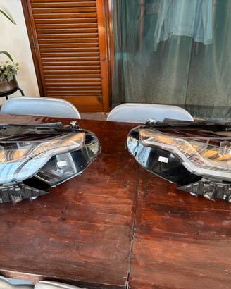 Coppia fari anteriori Bmw serie 2 g42, originali