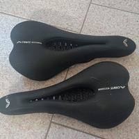 coppia di selle per bici strada gravel o Mou