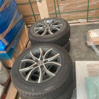 4 gomme auto + relativi cerchi in lega mak