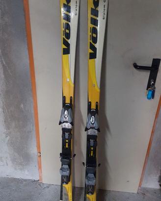 Sci Volki slalom carver