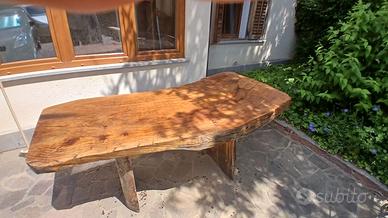 Tavolo esterno