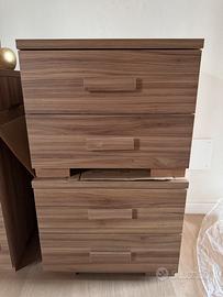 Comodini in legno per camera da letto