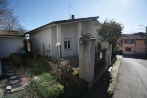 Villa singola monopiano con giardino