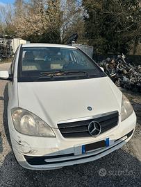 Ricambi per MERCEDES CLASSE A 160 2009 COD MOT: 26