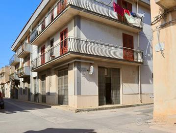 Santa Croce Camerina - Locale Commerciale 90 MQ