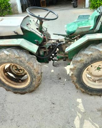 Trattore Adriatica 30cv con attrezzi vari