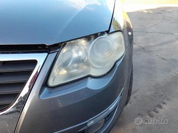 PROIETTORE ANT. SX. VOLKSWAGEN PASSAT «V» VARIANT 