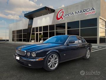 Jaguar XJ 2.7d SOVEREIGN-CERCHI 19"/PELLE BEIGE
