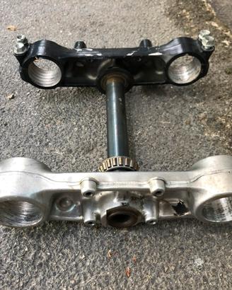 PIASTRE STERZO SUPERIORE ED INFERIORE HONDA XR 600