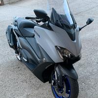 Yamaha tmax 560 anno 2021