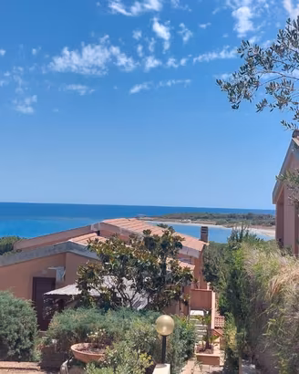 Porto Corallo vista mare