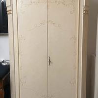 Armadio Stile Classico - color avorio, decorato