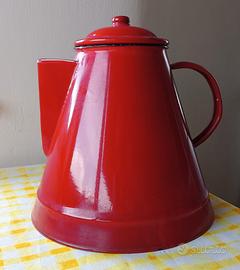 Vecchia teiera smaltata