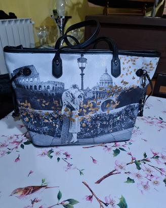 Borsa Y Not? - immagine Colosseo e S. Pietro