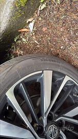 Gomme auto Estive MG ZS 205/55 R18 V96