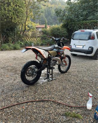Ktm exc 125 six days
