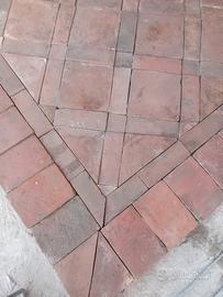 pavimento antico in cotto