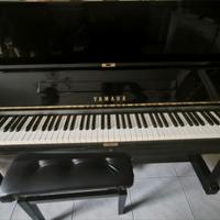 Pianoforte  verticale yamaha