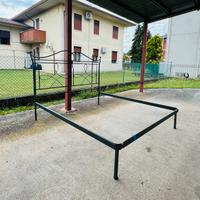 Letto in ferro battuto marca Barel