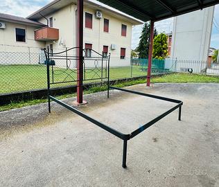 Letto in ferro battuto marca Barel