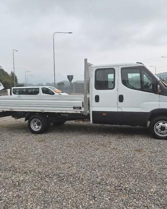IVECO DAILY 7 POSTI CASSONE LUNGO  2019