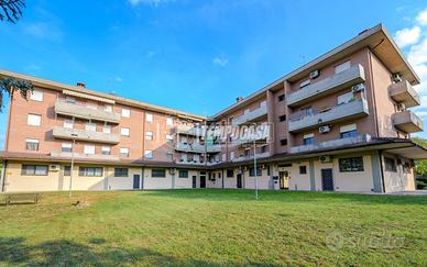 Ampio trilocale in centro a Casinalbo