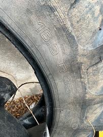 Pneomatici trattore Fiat 1000