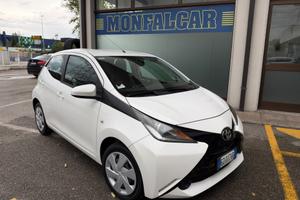 Toyota Aygo 1.0 69 CV x-play