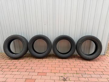 4 Gomme Invernali 225/60 R18 104V Con 9.600 Km