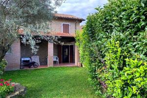 Casa semi-indipendente in sasso