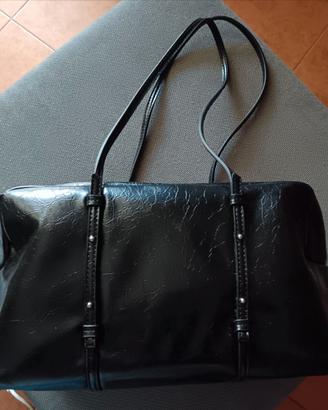 Borsa rigida nera Zara in pelle vegana
