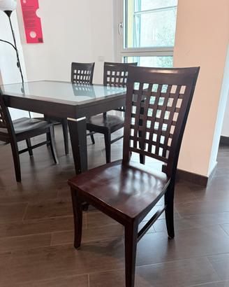 Set 4 sedie da pranzo in legno scuro