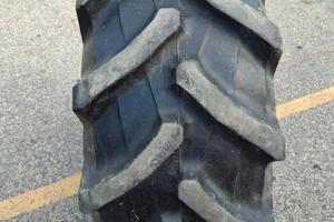 Pneumatico 420/70 r24 420/70r24 420/70/24
