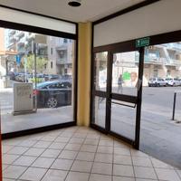 Locale C1 angolare Laterza Buccari