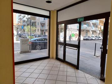 Locale C1 angolare Laterza Buccari