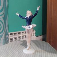 Pattinatrice in ceramica 