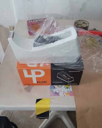 dispenser per rotoli 