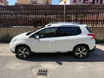 Peugeot 2008 PureTech Turbo 110 S&S Black Matt