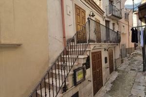 Casa indipendente in Via Bux, 14-16