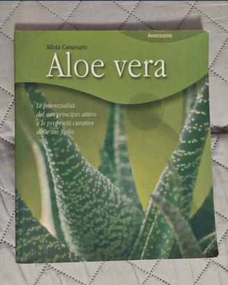 Aloe vera . copertina flessibile. come nuovo.