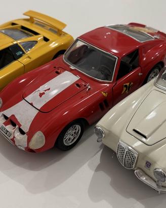 SET DI 3 MACCHINE BBURAGO - LANCIA - FERRARI - BUG