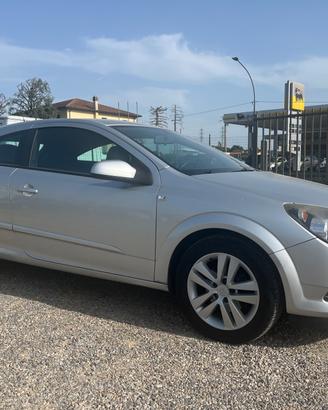 Opel Astra GTC 1.6 16V VVT 3 porte Cosmo