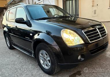 Ssangyong REXTON II 2.7 5 POSTI AUTOCARRO