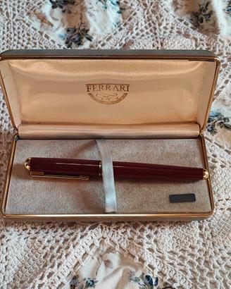 Penna Stilografica Ferrari placcata in oro 