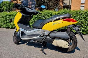 Yamaha 250 x max