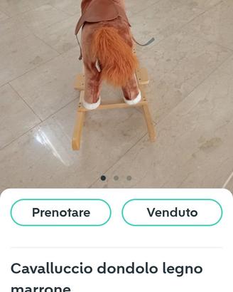 cavalluccio a dondolo 