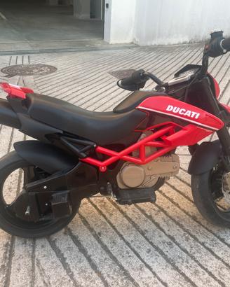 Ducati hypermotard peg perego