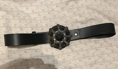 Cintura nera in pelle