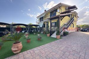 Villa bifamiliare Fondi [Cod. rif 3249588VRG]